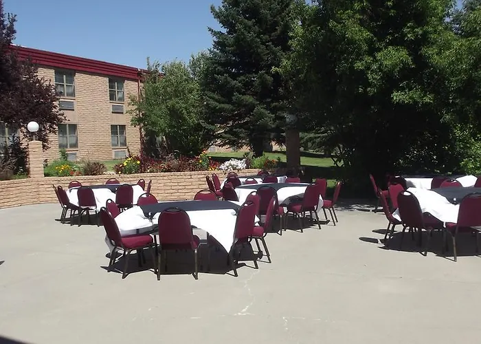 And Conference Center 2* Douglas
