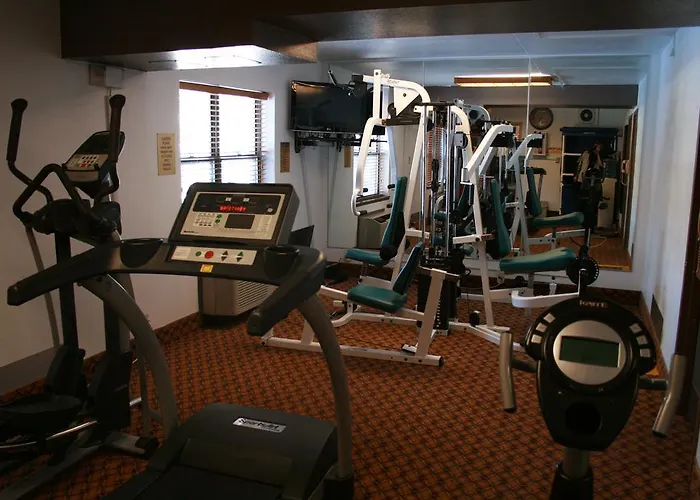 And Conference Center Hotel 2*