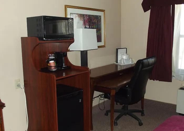 And Conference Center Hotel 2*