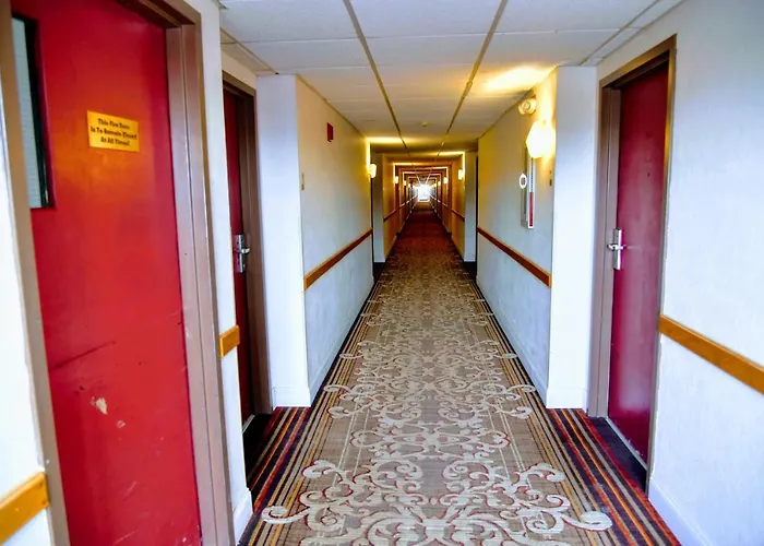 And Conference Center 2* Douglas